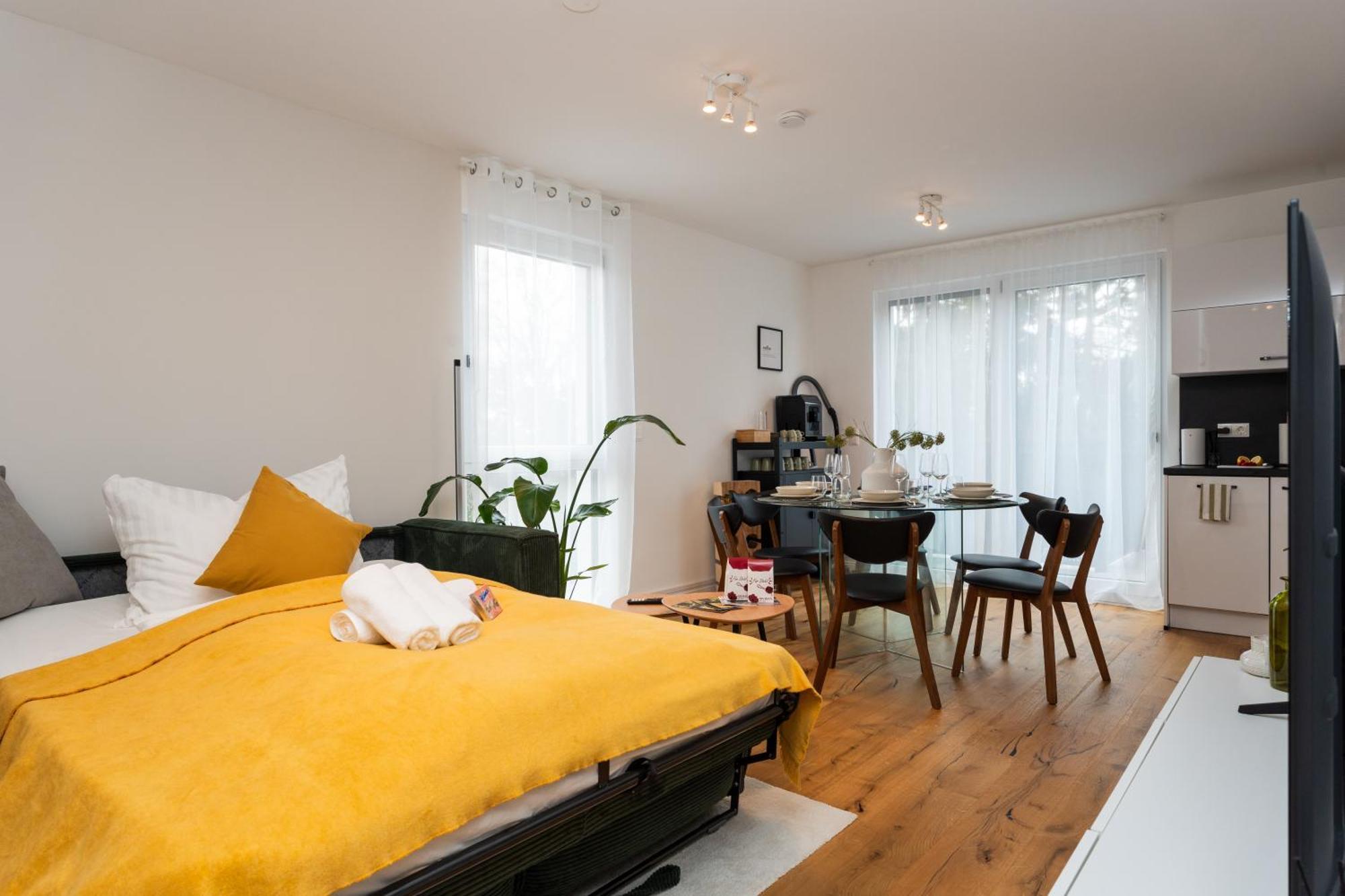 Noblenest: Terrasse - Netflix - Kaffee Apartamento *